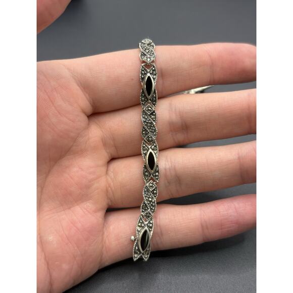 Vintage Sterling Silver Onyx 7" Bracelet Marcasite Bracelet 13 Grams W18 - Picture 7 of 11